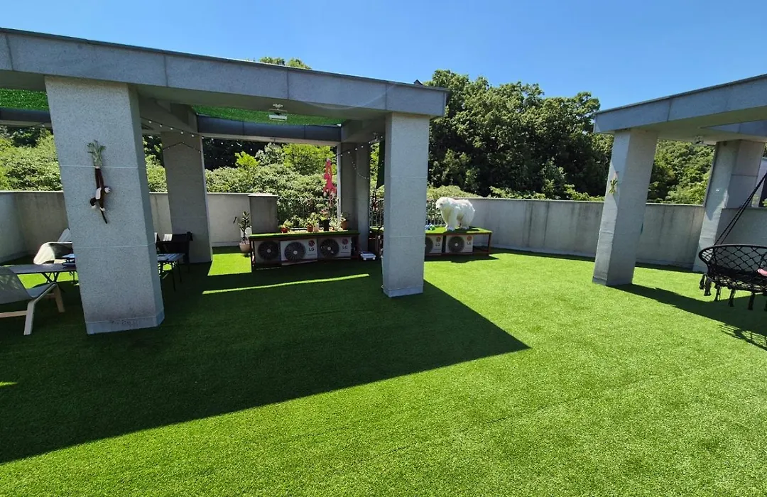Yolo House-1